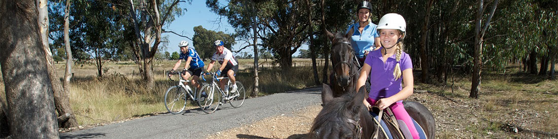 Horse riders, Great Victorian Rail Trail Horse riders, Great Victorian Rail Trail